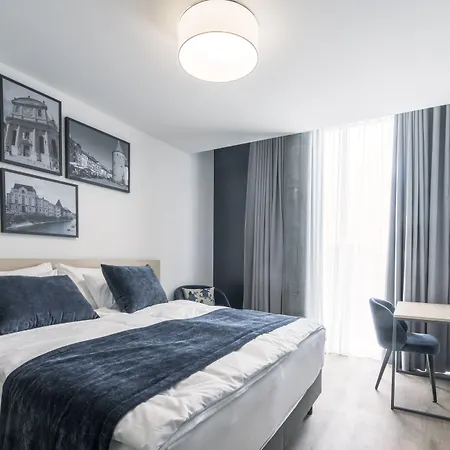 Yparc Hotel, Forum-3