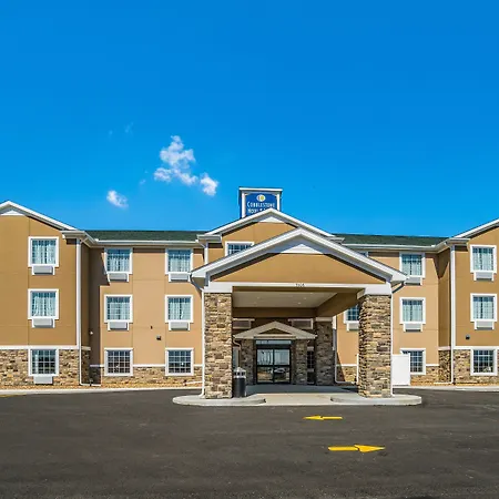 Cobblestone Hotel & Suites Denmark - Green Bay-2