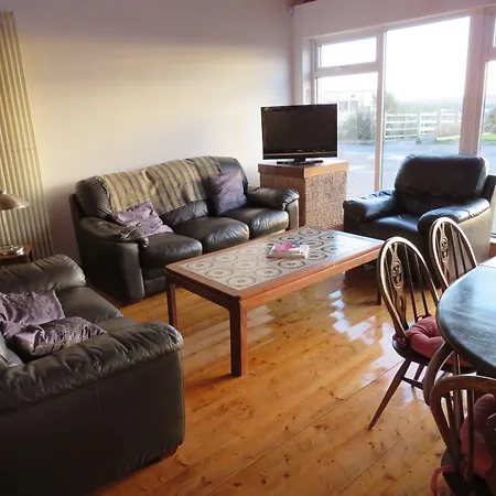 Carnside Guest House-3