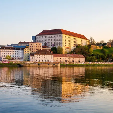 Best Western Hotel Spinnerei Linz-3