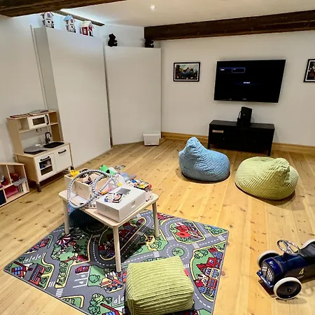 Spannort Family Home With Common Kitchen And Self Check-In-2