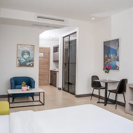 Liv Weibdeh Hotel Suites-3