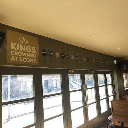 Scone Arms Hotel-3