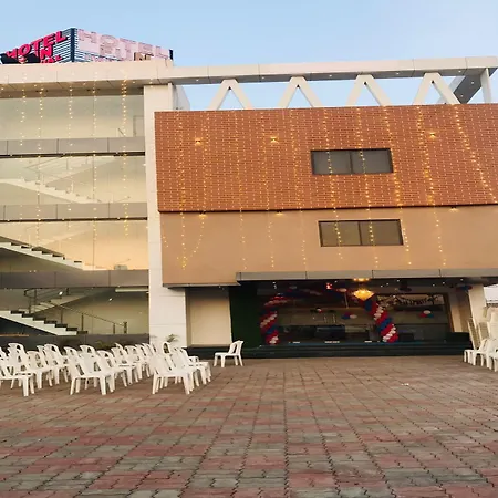 Hotel Fun Imperial Morbi-3