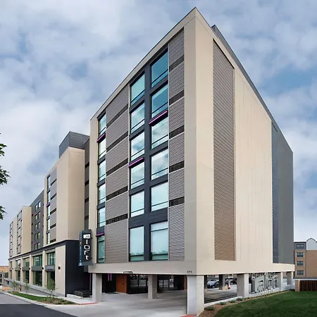 Aloft By Marriott Kansas City Country Club Plaza-3