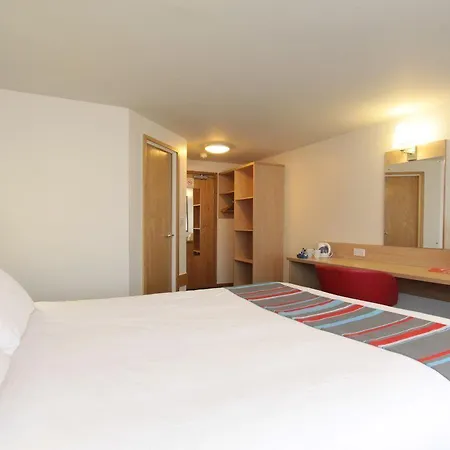Travelodge Guildford-2