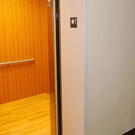 White House Suites-3