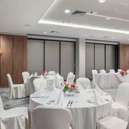 Doubletree By Hilton Plovdiv Center-3