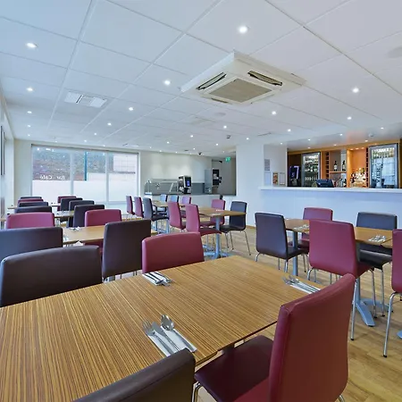 Travelodge Newport Isle Of Wight-3
