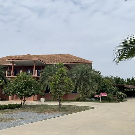 Busaya Resort & Cuisine-2