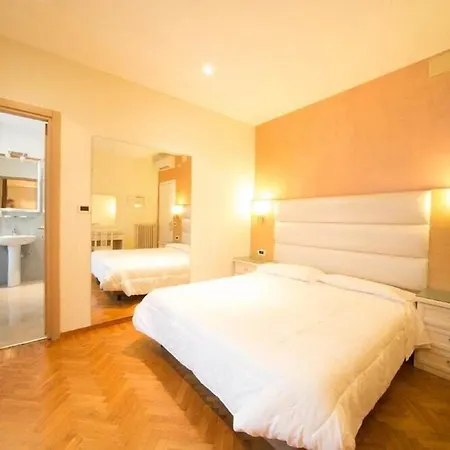 Hotel Globo Suite-Correnti Hotels-2
