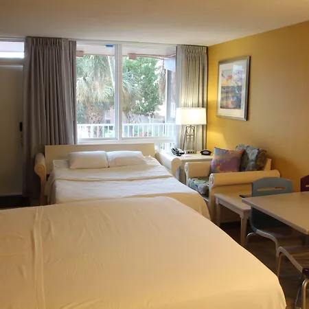 Canada House Pompano Beach-3