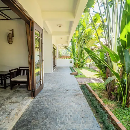 Riverside Bamboo Resort-3