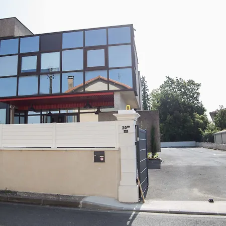 Appart-hôtel Chanzy / Angoulême-3