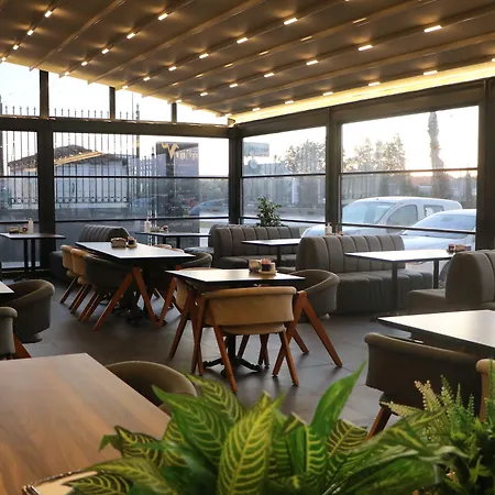 Isnova Hotel Airport-2