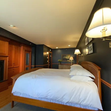 Four Columns Inn-3