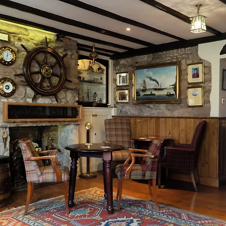 The Olde Ship Inn-3