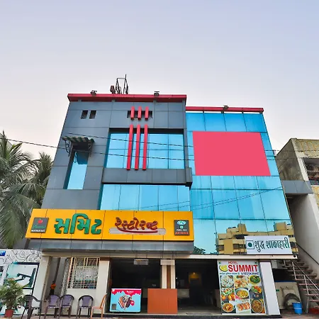 Oyo 22419 Hotel Summit-2