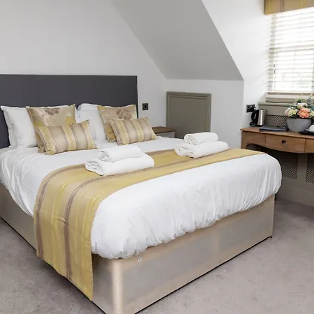 The Bat And Ball-2