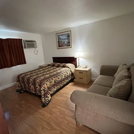 Sherwood Motel-2