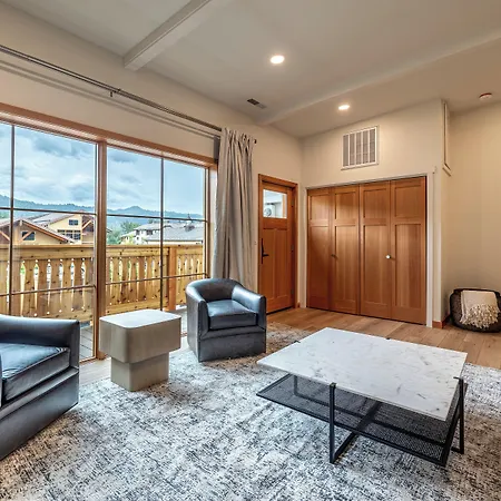 Bavarian Lodge Suites-3