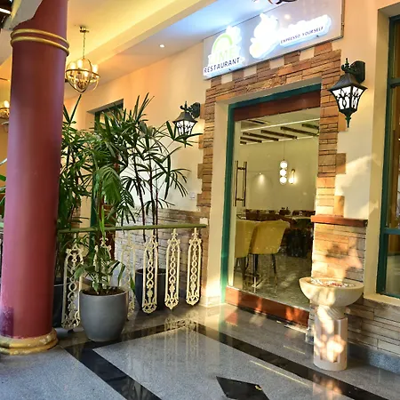 Woods Inn Resort-2