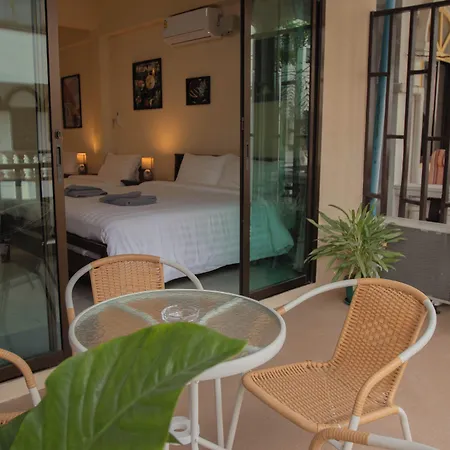 Maiiam Guesthouse Patong Beach-3