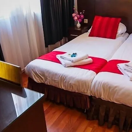 Hotel Falcon Plaza Centre-2