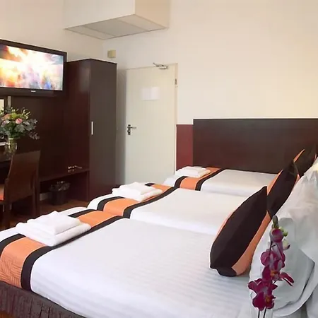 Hotel Falcon Plaza Centre-3