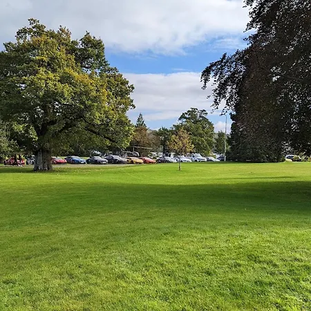 Lochside Lodge Retreat - Stunning Lakeside Escape-3