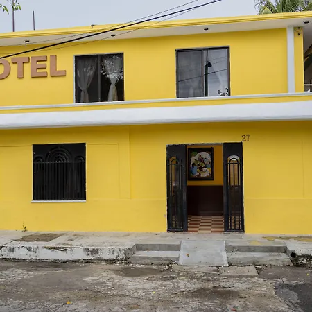 Oyo Hotel Marias,Aeropuerto Internacional De Chetumal-2