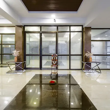 Monday Hotels Swarnas The Capital-2