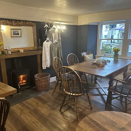 Coffee & Stays At Cartmel Square-3