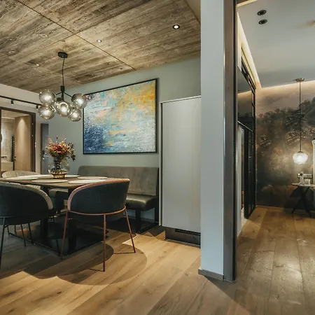 The Black Eagle Luxury Appartements-2