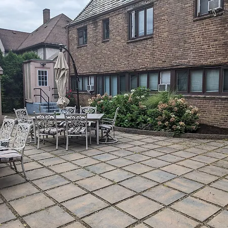 The Oaks B&B Hotel And Spiritual Center-2