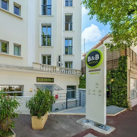 B&B Hotel Antibes Juan-Les-Pins-3