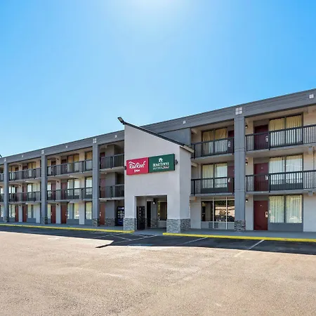 Hometowne Studios By Red Roof Richmond - Airport Sandston-3
