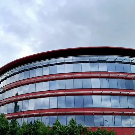 Ramada By Wyndham Bucharest Otopeni Airport-2