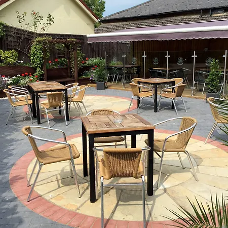 The Walnut Tree Inn-3