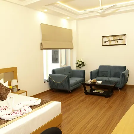 Clarks Inn Aligarh-3