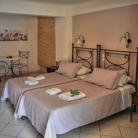 Alonakia Hotel-3