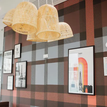 easyHotel Marseille Euromed-3