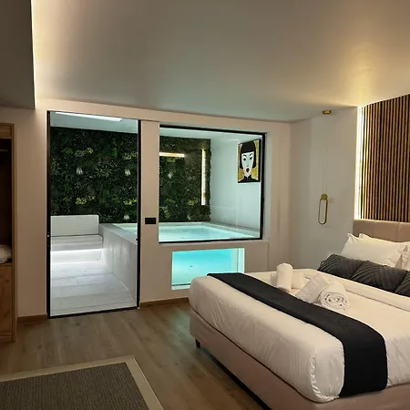 Cityluxe Suites & Rooms-3