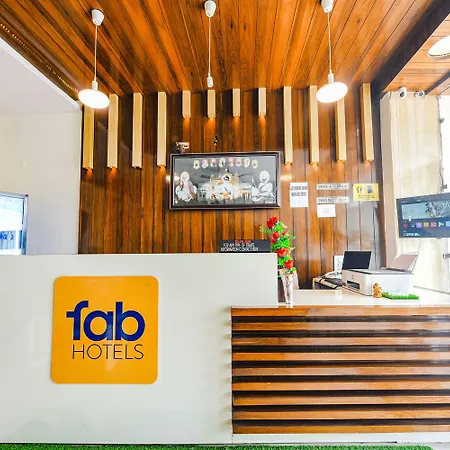 Fabhotel Savera Park-2