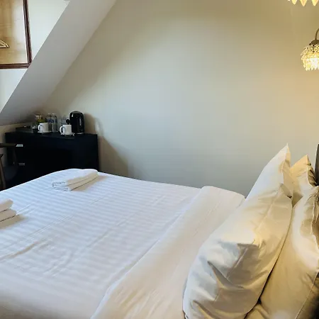 Woodcock Inn-2