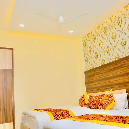 Hotel Lemonade-2