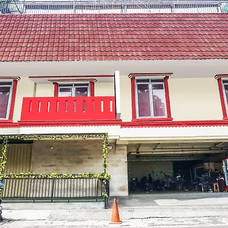 Oyo 90872 Coolz Homestay Tebet Near Tis Square-3
