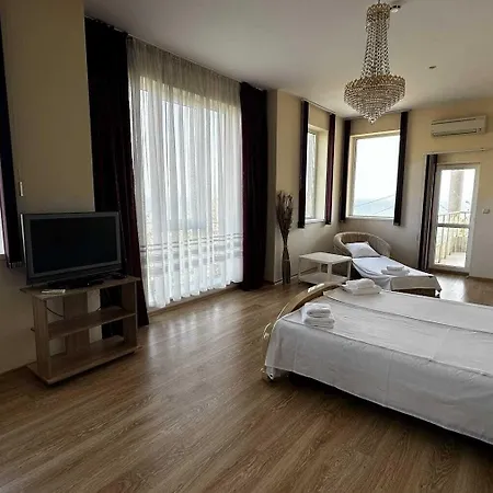 Quartz Hotels Varna Briz-3