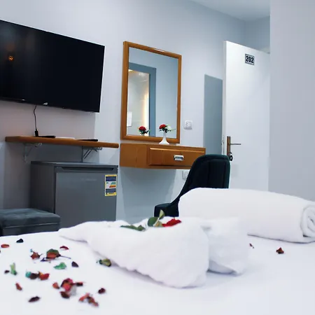 Olivia Hotel-2
