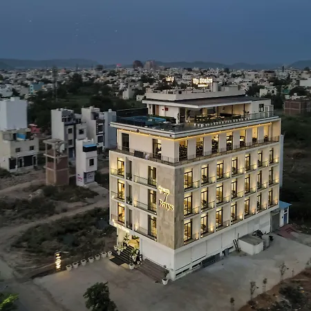 7 Rays Hotel-3